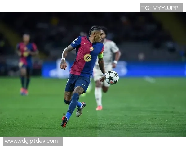 西甲激战巴萨大胜国米红牌争议引发全场热议与数据分析