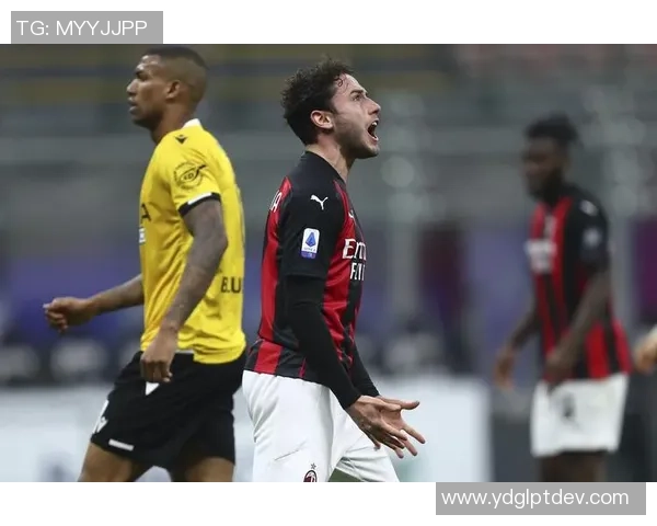 国王杯激战AC米兰与尤文图斯战成平局逆转瞬间点燃全场激情